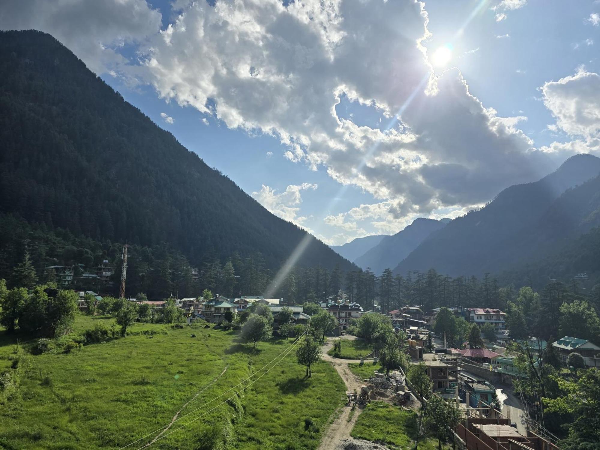 Hotel The Hillside Kasol Zewnętrze zdjęcie